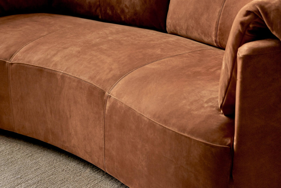 https://sixpenny.com/cdn/shop/files/Loula-Leather-Sofa-meridian-leather-sunset-canyon-product-PDP6jpg_980x.jpg?v=1703871421