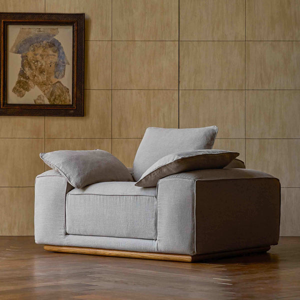 Yogi Chair – Expansive Lounging – Sixpenny