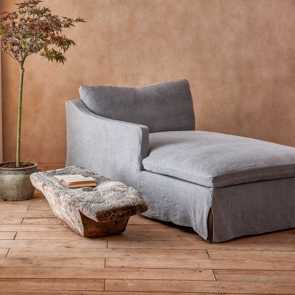 Amelia Daybed – Classic Comfort – Sixpenny