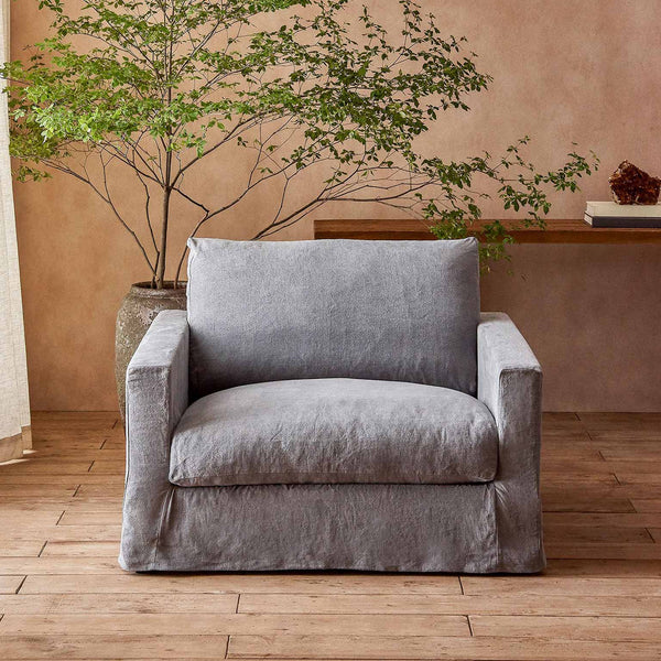Devyn Chair – Oversized Comfort – Sixpenny