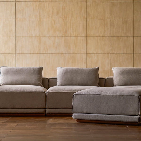 yogi-chaise-sectional-light-